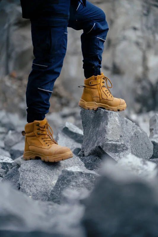 Blundstone #9060 Zip Sided Safety Boot